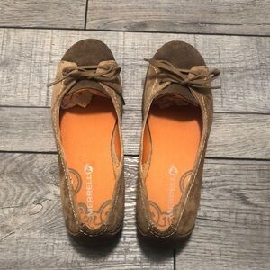 Merrell Oasis brown flat suede slip on loafers with front ties and rounded toe